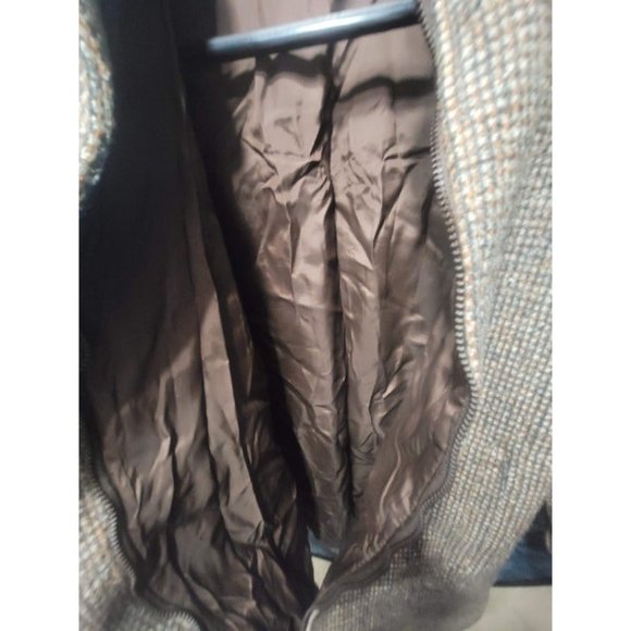 Tan Central Park Jacket - Picture 3 of 4